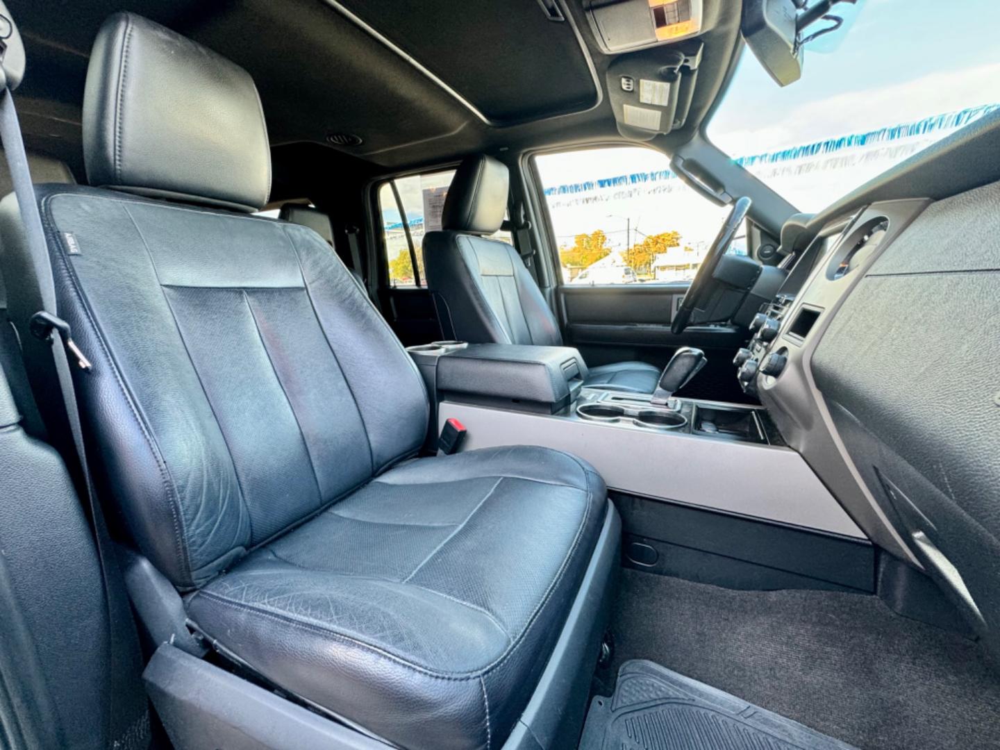 2017 BLACK FORD EXPEDITION EL LIMITE (1FMJK1KT0HE) , located at 5900 E. Lancaster Ave., Fort Worth, TX, 76112, (817) 457-5456, 0.000000, 0.000000 - This is a 2017 FORD EXPEDITION EL LIMITE 4 DOOR SUV that is in excellent condition. There are no dents or scratches. The interior is clean with no rips or tears or stains. All power windows, door locks and seats. Ice cold AC for those hot Texas summer days. It is equipped with a CD player, AM/FM rad - Photo#16